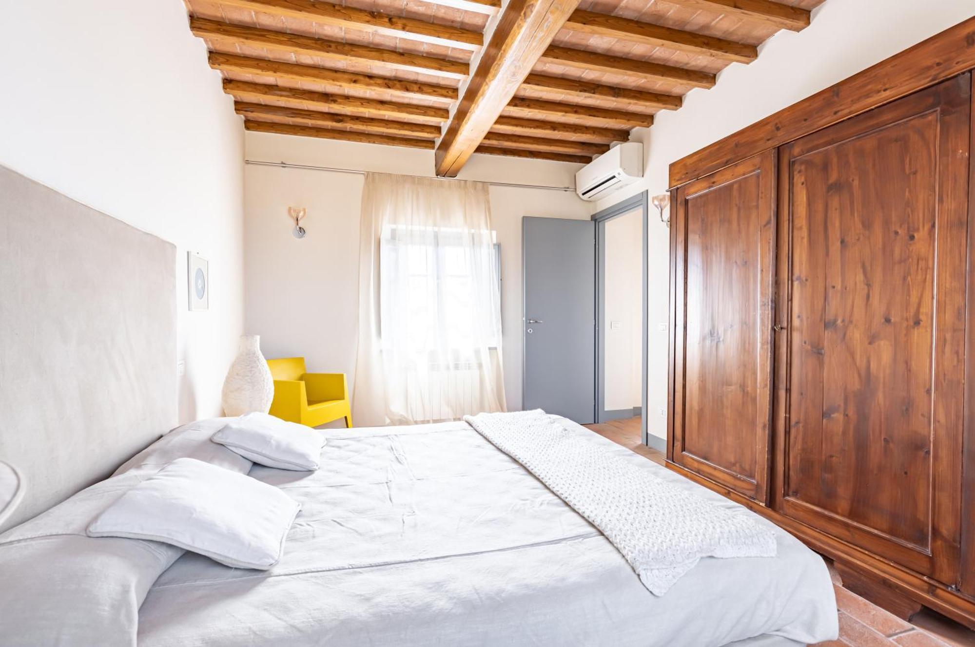 Residence La Mandolata Apartments W Pool & Parking! 카마이오레 외부 사진